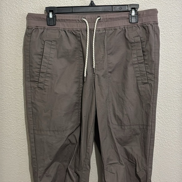 Vuori Ripstop Traveler Jogger Pants - Picture 3 of 9